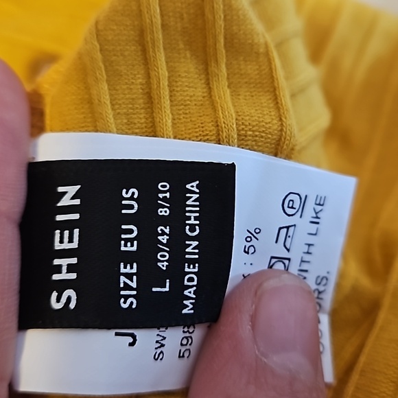 Yellow Off Shoulder Sundress Size L - Picture 6 of 7